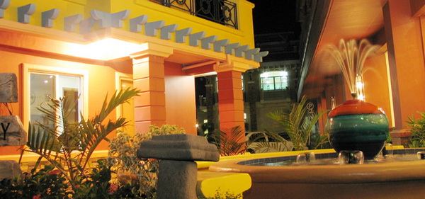 Crown Regency Suites , Mactan, Philippines